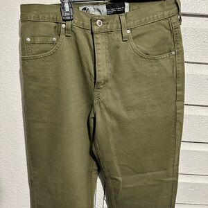 🫒OLIVE SILVER TAB LOOSE LEVI’S 30x30 🫒